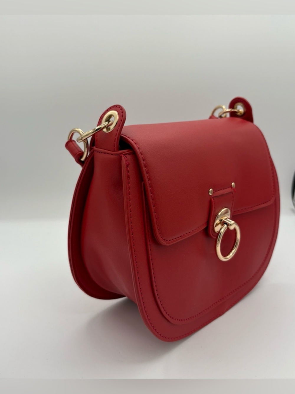 Badgley Mischka Red Saddle Crossbody with Gold Hardware NWT $129 Retail - Picture 5 of 6
